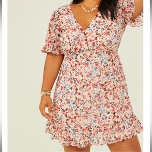 ARULA floral mini dress size A, ruffle sleeves